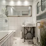 Old Town Heart Xvii - Freta Luxury Apartment Warsaw