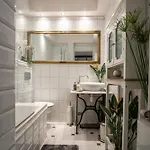 Old Town Heart Xvii - Freta Luxury