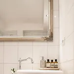 Old Town Heart Xvii - Freta Luxury