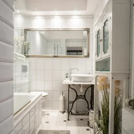 Old Town Heart Xvii - Freta Luxury *